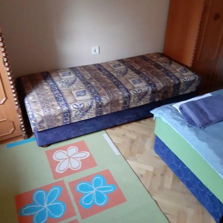Andi Ueduelohaz Szolnok Exterior foto