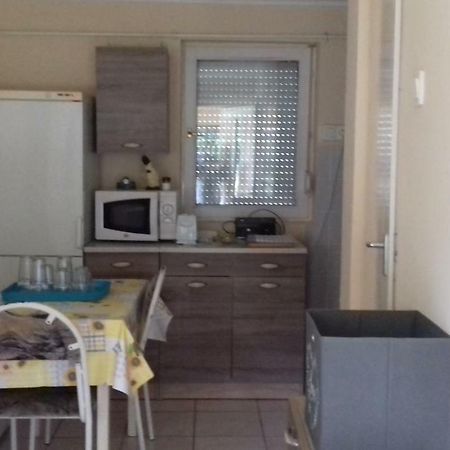 Andi Ueduelohaz Szolnok Exterior foto