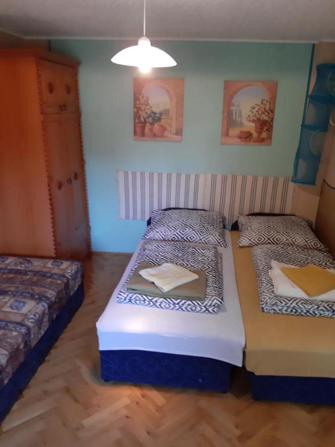 Andi Ueduelohaz Szolnok Exterior foto